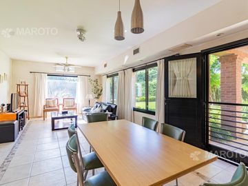 CASA EN VENTA EN BARRIO PRIVADO SEPTIEMBRE - MAROTO PROPIEDADES