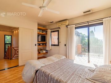 CASA EN VENTA EN BARRIO PRIVADO SEPTIEMBRE - MAROTO PROPIEDADES