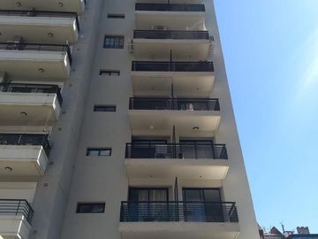 Monoambiente. 8º contrafrente. c/Balcón. Apto. Granaderos al 600- Caballito