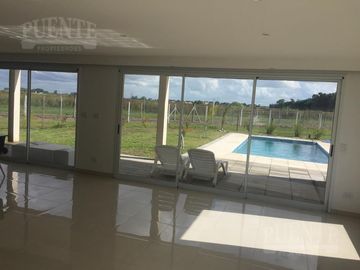 Casa - La Horqueta de Echeverría - Alquiler - Canning - Esteban Echeverría