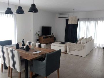 Casa - El Canton