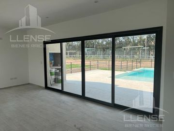 Casa 4 ambientes con piscina en venta y alquiler Hudson Park