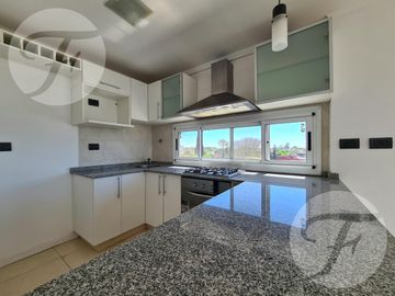 Departamento APTO CRÉDITO | 3 ambientes con cochera | Vista abierta al Río y Ciudad
