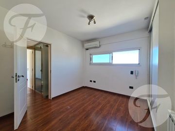 Departamento APTO CRÉDITO | 3 ambientes con cochera | Vista abierta al Río y Ciudad