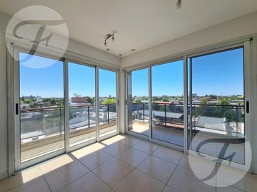 Departamento APTO CRÉDITO | 3 ambientes con cochera | Vista abierta al Río y Ciudad