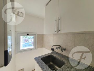 Departamento APTO CRÉDITO | 3 ambientes con cochera | Vista abierta al Río y Ciudad