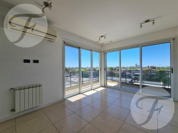 Departamento APTO CRÉDITO | 3 ambientes con cochera | Vista abierta al Río y Ciudad