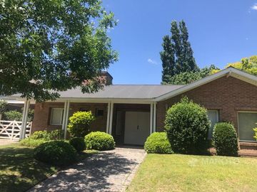 CASA EN VENTA EN BARRIO PRIVADO SEPTIEMBRE - MAROTO PROPIEDADES