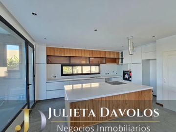 Casa en Venta 5 ambientes Barrio El Canton Norte a la laguna Escobar-Maschwitz