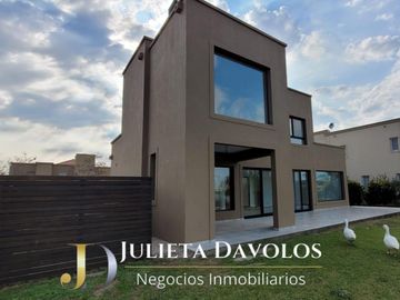 Casa en Venta 5 ambientes Barrio El Canton Norte a la laguna Escobar-Maschwitz