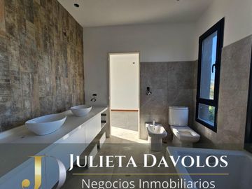 Casa en Venta 5 ambientes Barrio El Canton Norte a la laguna Escobar-Maschwitz