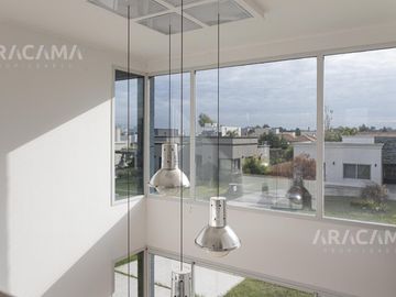 CASA EN VENTA BARRIO LOS TALAS - CANNING