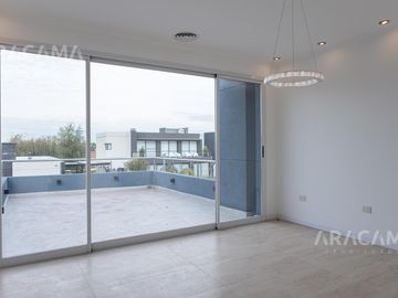 CASA EN VENTA BARRIO LOS TALAS - CANNING