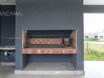CASA EN VENTA BARRIO LOS TALAS - CANNING