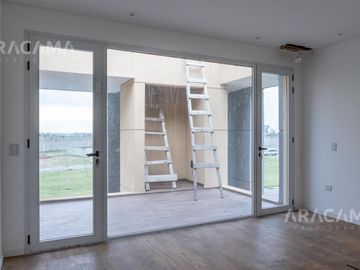 CASA EN VENTA BARRIO LOS TALAS - CANNING