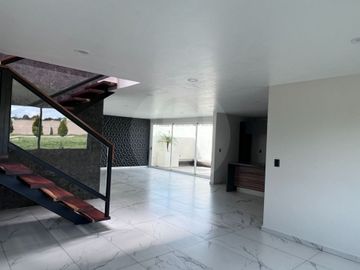 Casa en condominio en venta en Santa María Magdalena OcotitlAn