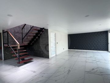 Casa en condominio en venta en Santa María Magdalena OcotitlAn