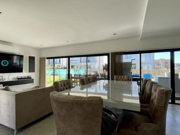 Casa en Vila Marina Villanueva en Venta