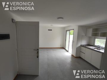 Departamento de un ambiene con cochera, en Venta. Ituzaingo. ENTREGA INMEDIATA.