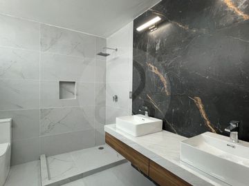 Casa en condominio en venta en San Gaspar Tlahuelilpan