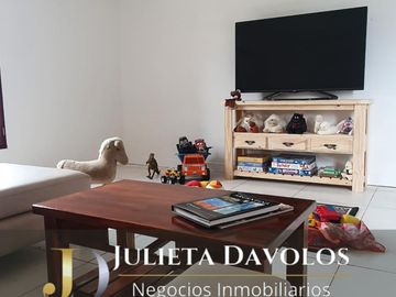 Casa  en Venta 6 Ambientes  El Canton Barrio Norte con pileta