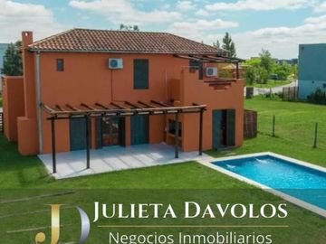 Casa  en Venta 6 Ambientes  El Canton Barrio Norte con pileta