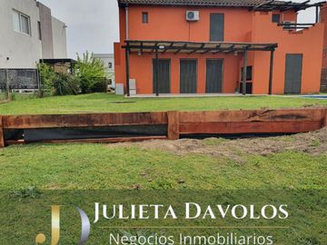 Casa  en Venta 6 Ambientes  El Canton Barrio Norte con pileta