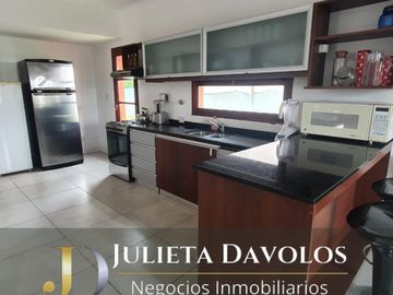 Casa  en Venta 6 Ambientes  El Canton Barrio Norte con pileta