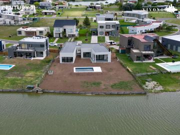 Casa en Venta a Laguna en San Sebastian - A estrenar