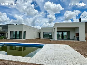 Casa en Venta a Laguna en San Sebastian - A estrenar