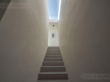 A ESTRENAR casas de 127 m2 cubiertos en SUNNY- TIGRE