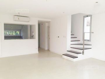 Casa en Venta 4 ambientes - Punta Chica