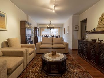 DEPARTAMENTO TRES DORMITORIOS / COCHAMBAMBA 1700