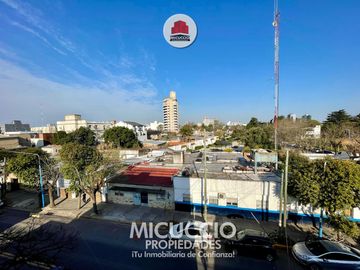 Departamento en venta, Av. Tapia de Cruz N°1169 (3°A), Escobar centro. SE ACEPTA VEHICULO EN PARTE DE PAGO.