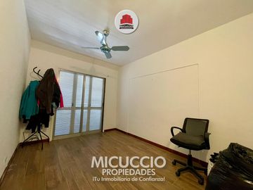 Departamento en venta, Av. Tapia de Cruz N°1169 (3°A), Escobar centro. SE ACEPTA VEHICULO EN PARTE DE PAGO.