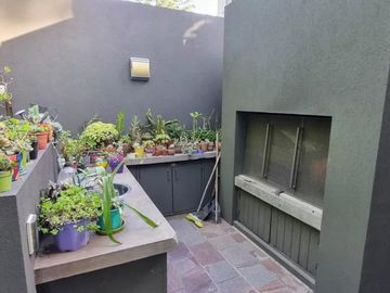 Casa 4 Ambientes en Lote de 2100 m2 Barrio Semicerrado - El Cortijo