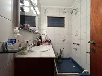 Casa con patio en venta  Moron