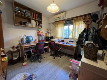 Casa con patio en venta  Moron