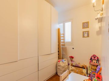 Departamento de 3 dormitorios con terraza privada en venta.