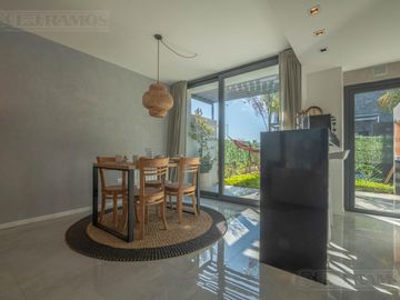 A ESTRENAR casas de 127 m2 cubiertos en SUNNY- TIGRE