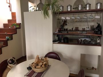 PH tipo casa reciclado a nuevo, excelente ubicación, terraza propia. - San Telmo