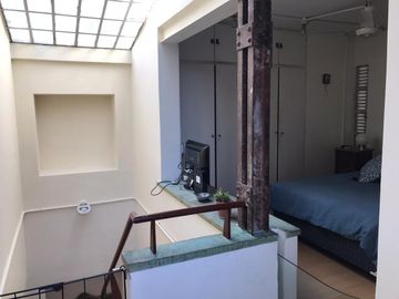 PH tipo casa reciclado a nuevo, excelente ubicación, terraza propia. - San Telmo