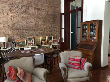 PH tipo casa reciclado a nuevo, excelente ubicación, terraza propia. - San Telmo