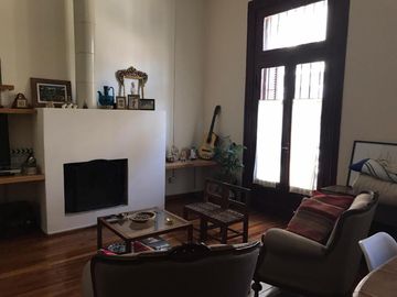 PH tipo casa reciclado a nuevo, excelente ubicación, terraza propia. - San Telmo