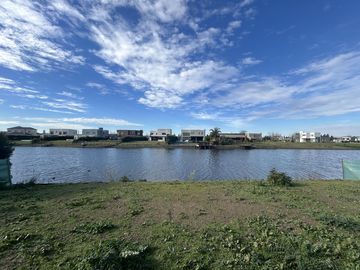Casa en venta en San Matias, Área 1