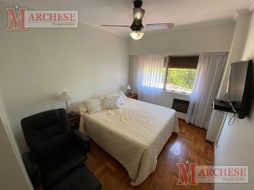 Casa 6 ambientes en venta en Castelar norte