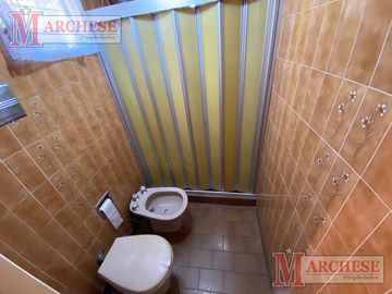 Casa 6 ambientes en venta en Castelar norte