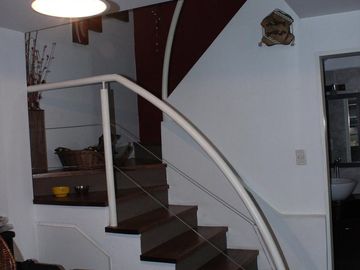 Duplex en  Venta con dos cocheras. Se escuchan propuestas.