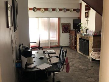 VENTA CASA 5 AMBIENTES VILLA LUZURIAGA
