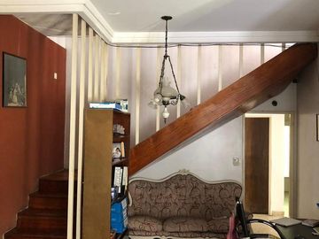 VENTA CASA 5 AMBIENTES VILLA LUZURIAGA